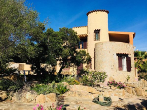 Casa Vacanze a 200 mt spiaggia con 5 camere 2 bagni e 10 posti letto
